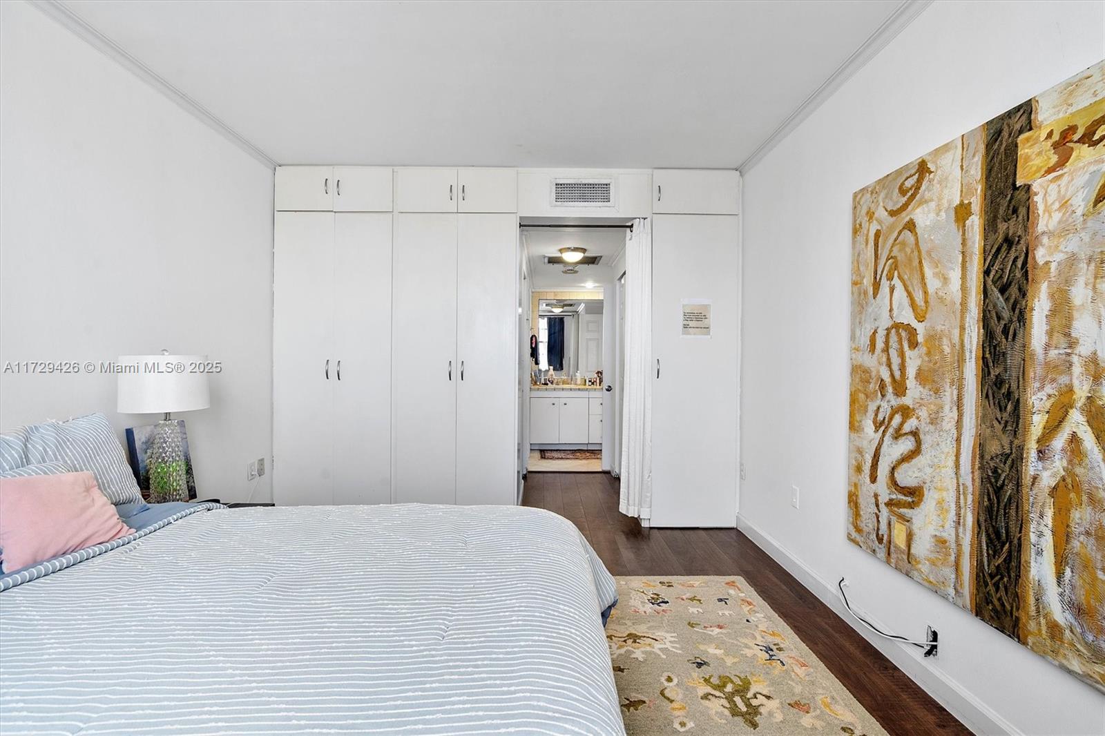 ARLEN HOUSE CONDO - Residential