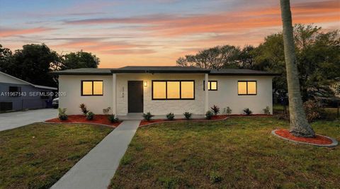 3740 NW 188th St Miami Gardens FL 33055