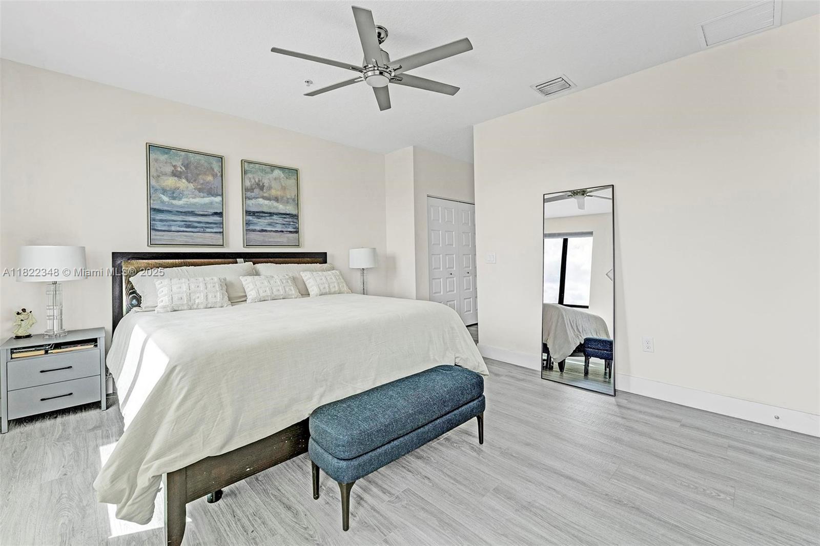 DOWNTOWN DORAL SOUTH PHAS - Residential