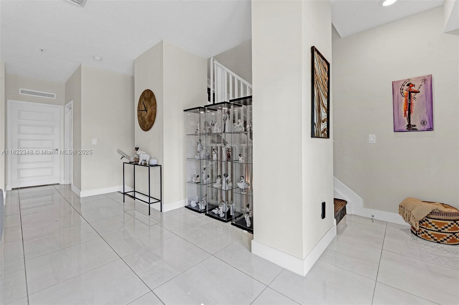 DOWNTOWN DORAL SOUTH PHAS - Residential