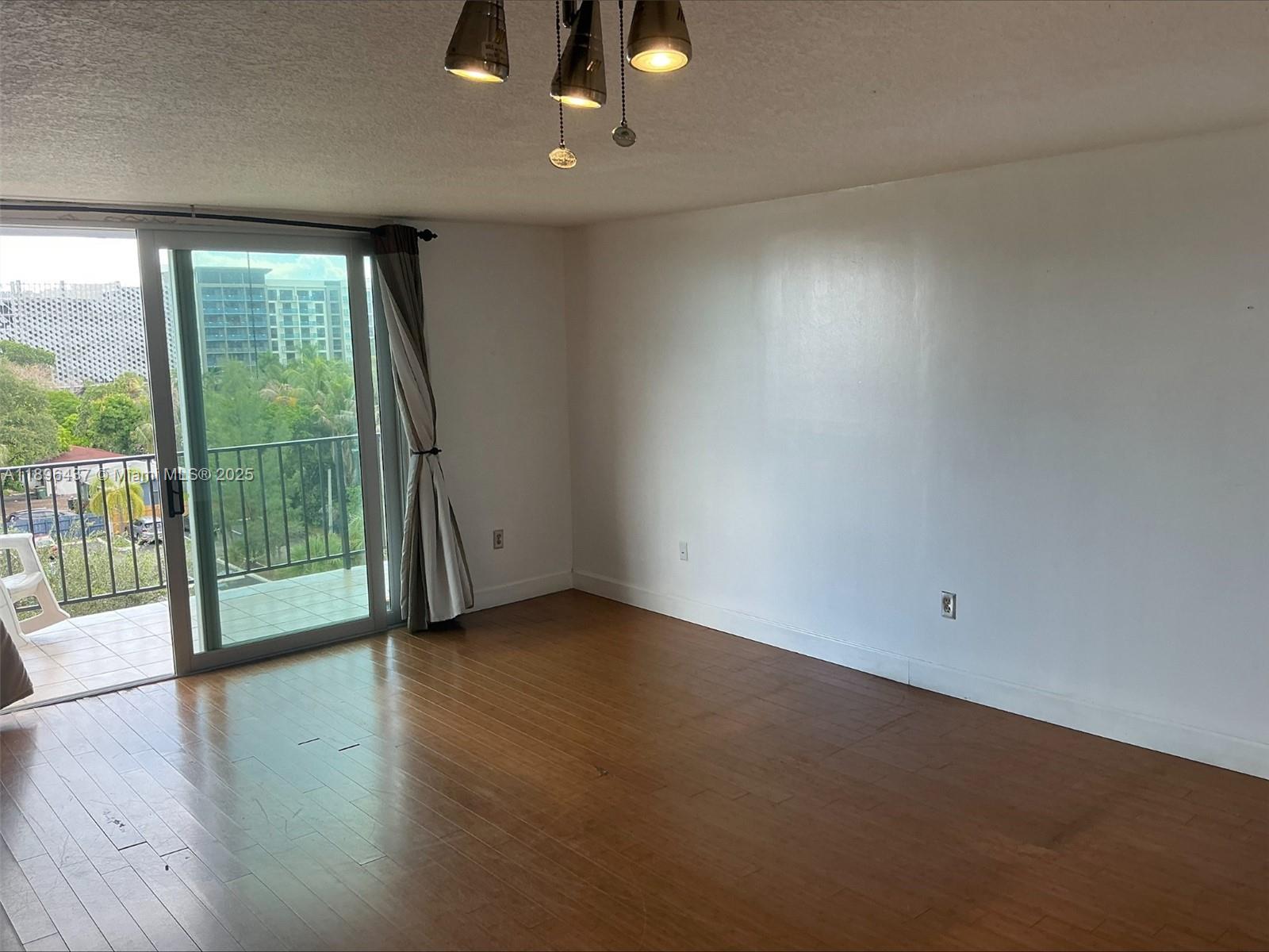 View photos, virtual tours, details... 12500 NE 15th Ave 512