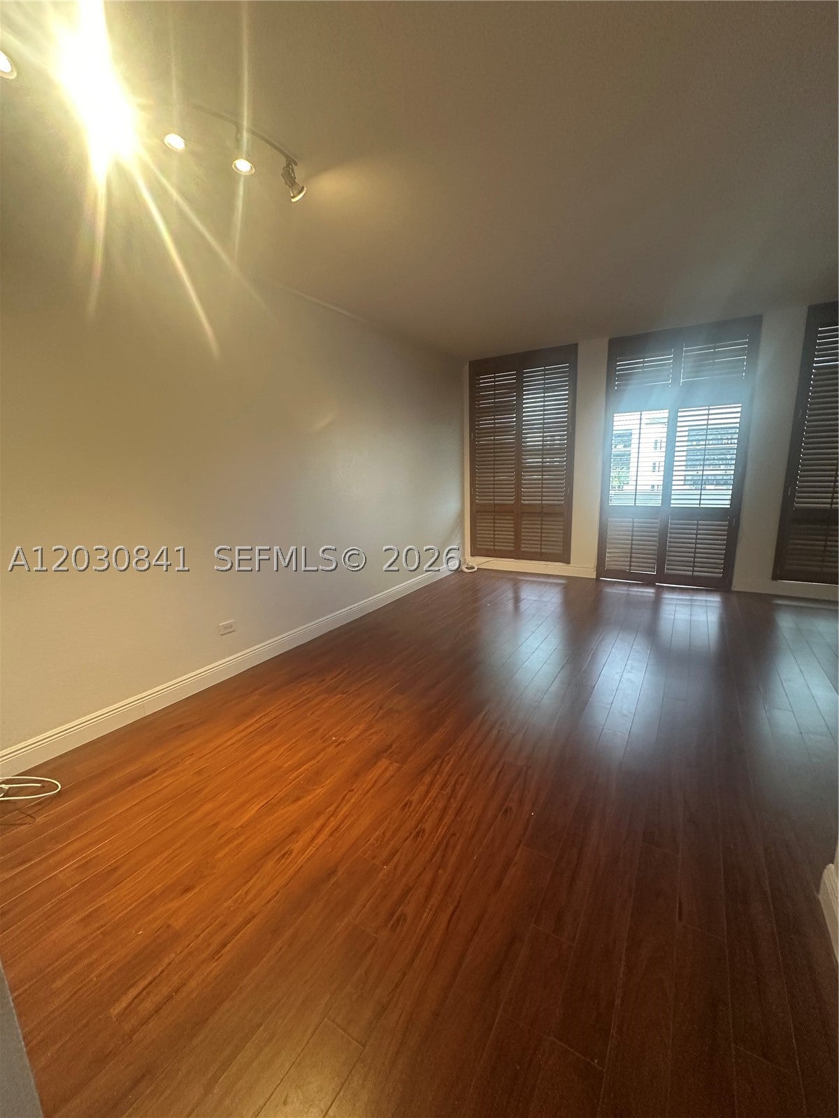 700 Biltmore Way 408