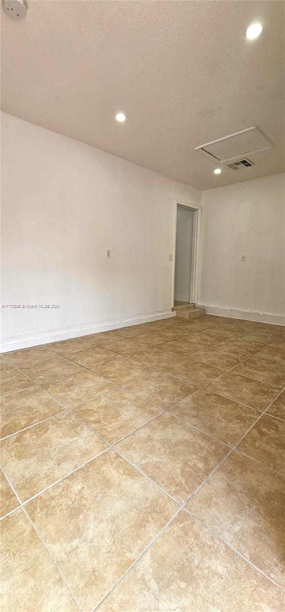 23065 Sw 124th Ct, Miami, Broward County, Florida - 1 Bedrooms  
1 Bathrooms - 