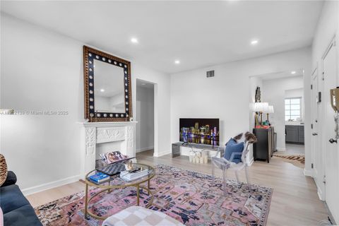 1052 Jefferson Ave 5 Miami Beach FL 33139