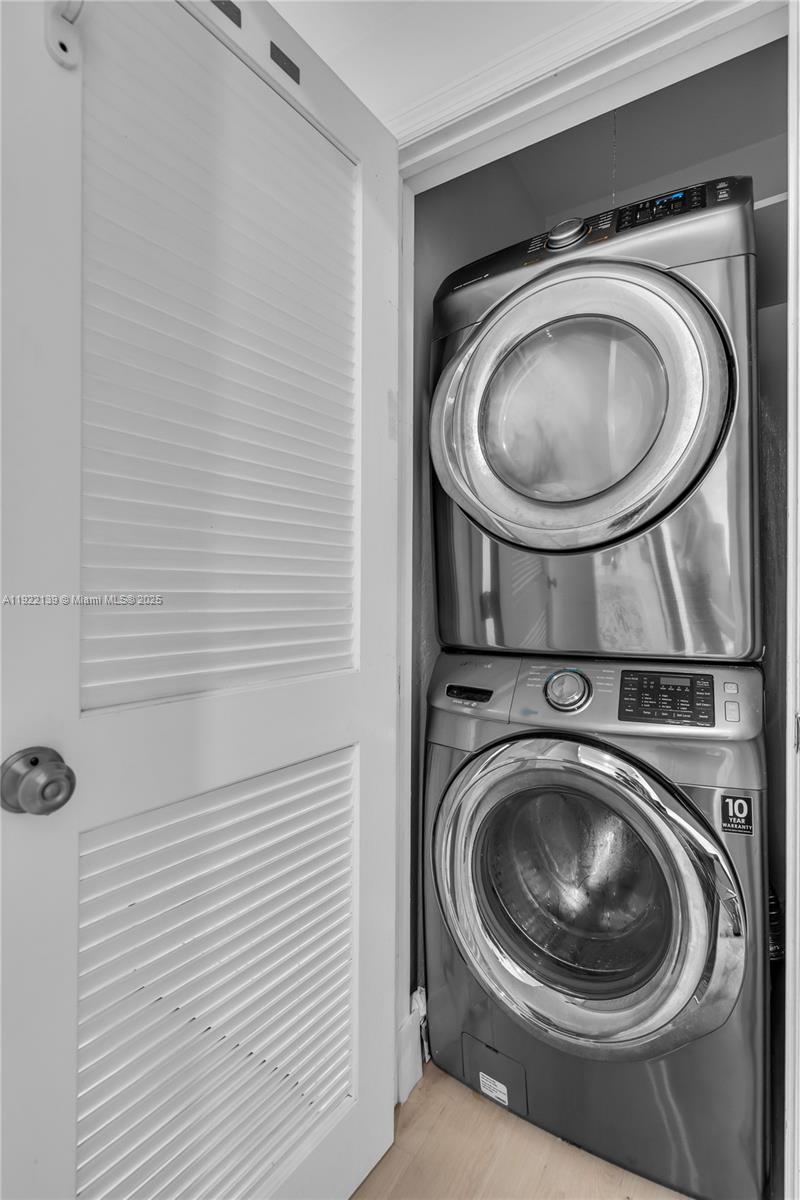 HELENE MARIE CONDO - Residential