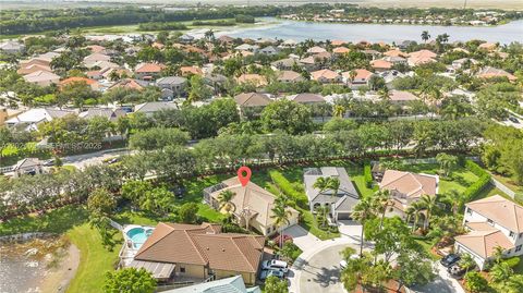 Tiny photo for 885 Tanglewood Cir, Weston, FL 33327 (MLS # A12024094)