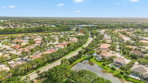 Tiny photo for 885 Tanglewood Cir, Weston, FL 33327 (MLS # A12024094)