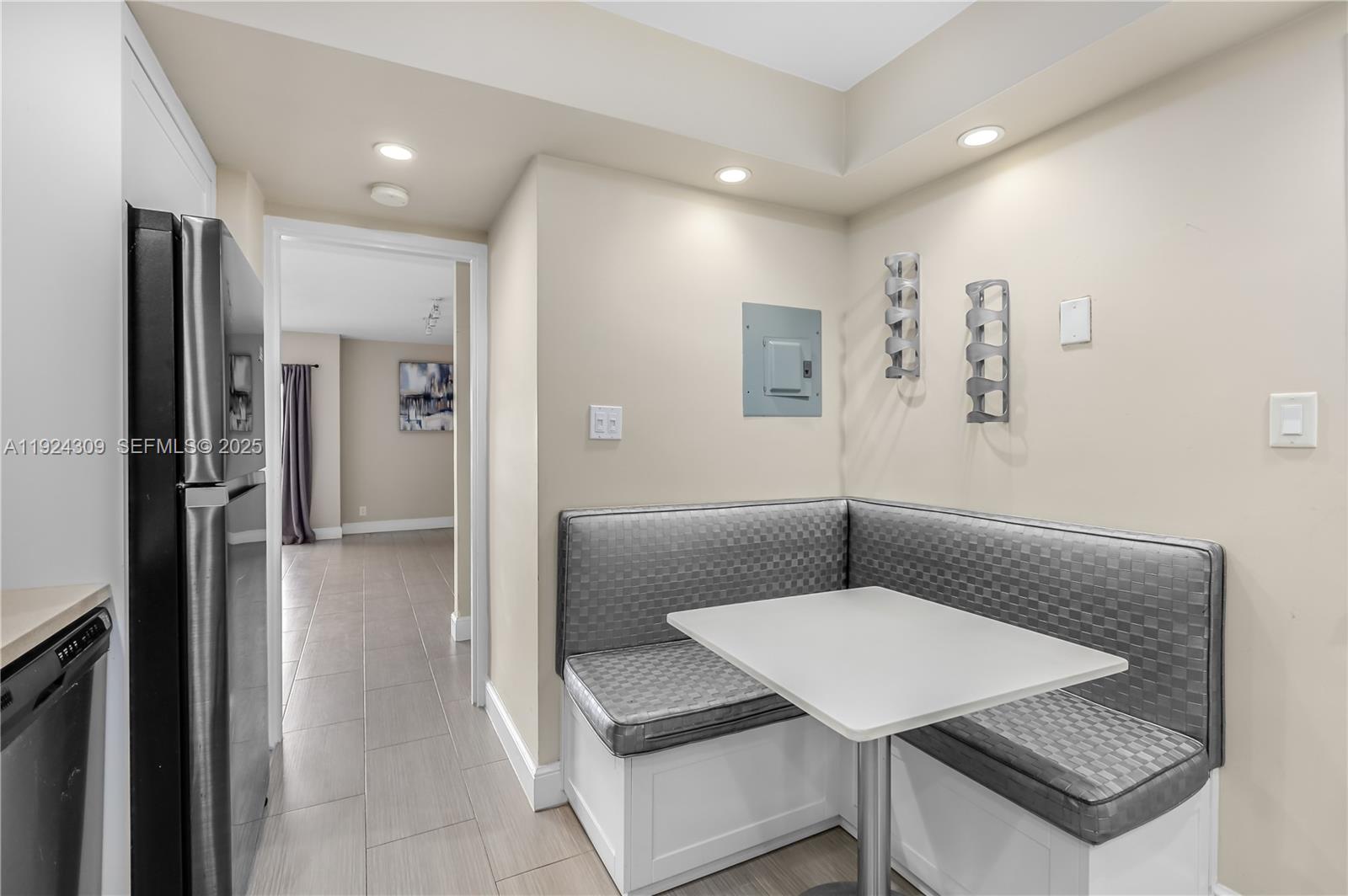 FOUR WINDS CONDO - Residential Lease