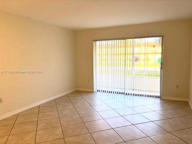 20200 NE 27th Ct 8