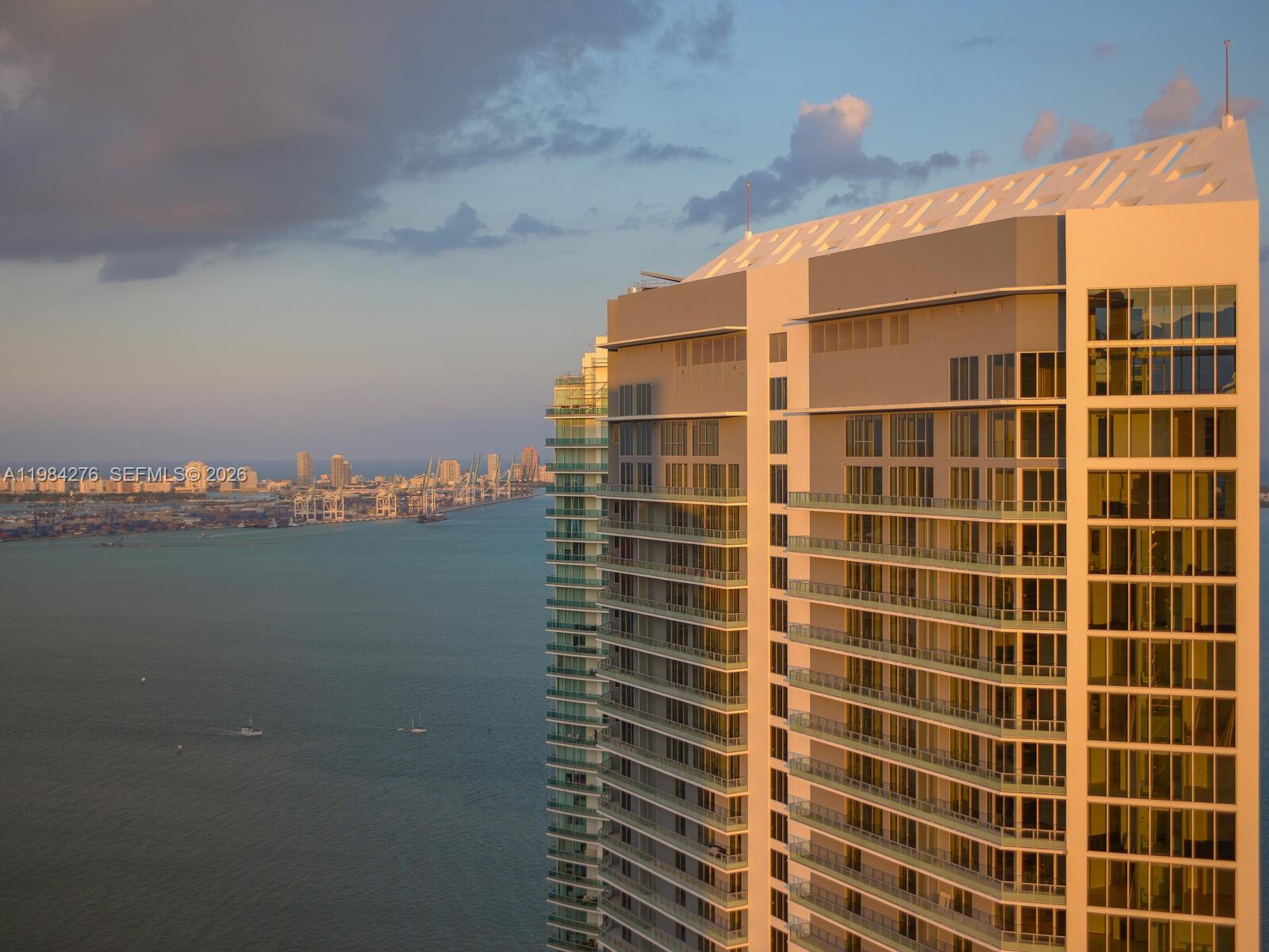 BRICKELLHOUSE CONDO - Residential