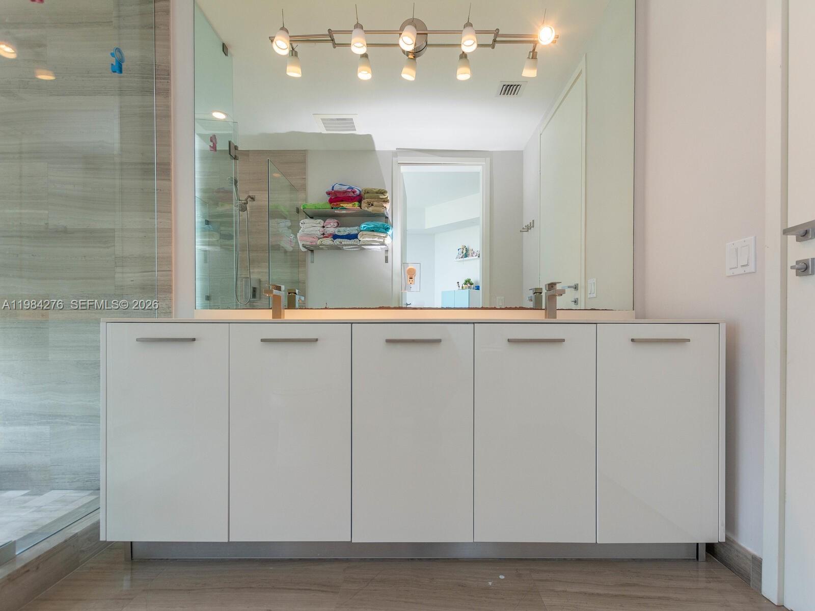 BRICKELLHOUSE CONDO - Residential