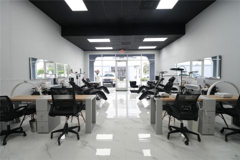 NA Doral FL 33178