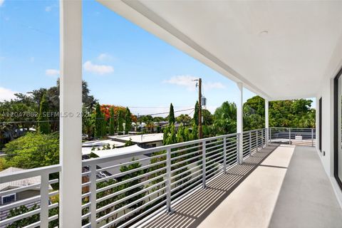 Tiny photo for 2015 NE 4th Ave, Wilton Manors, FL 33305 (MLS # A12047882)