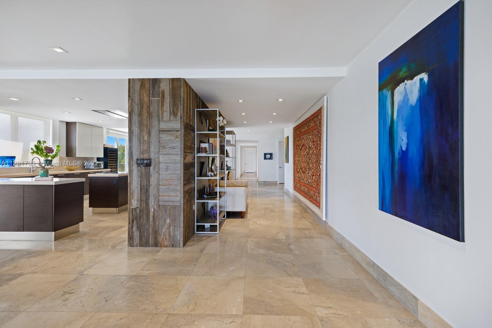 RESIDENCES AT VIZCAYA CON - Residential