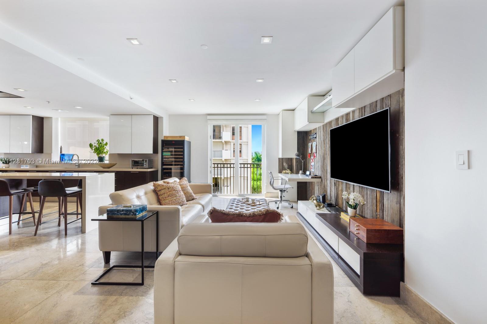 RESIDENCES AT VIZCAYA CON - Residential