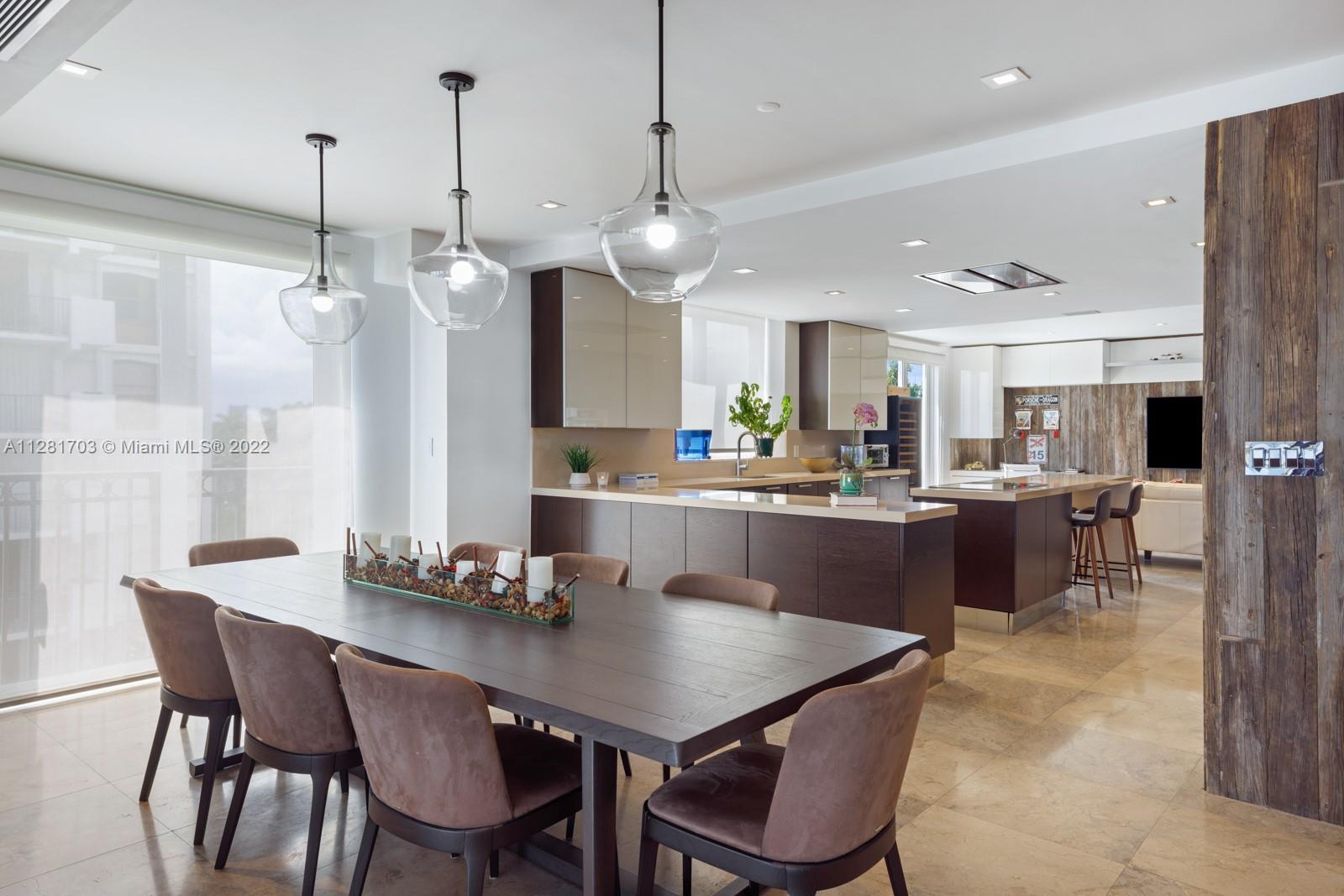 RESIDENCES AT VIZCAYA CON - Residential