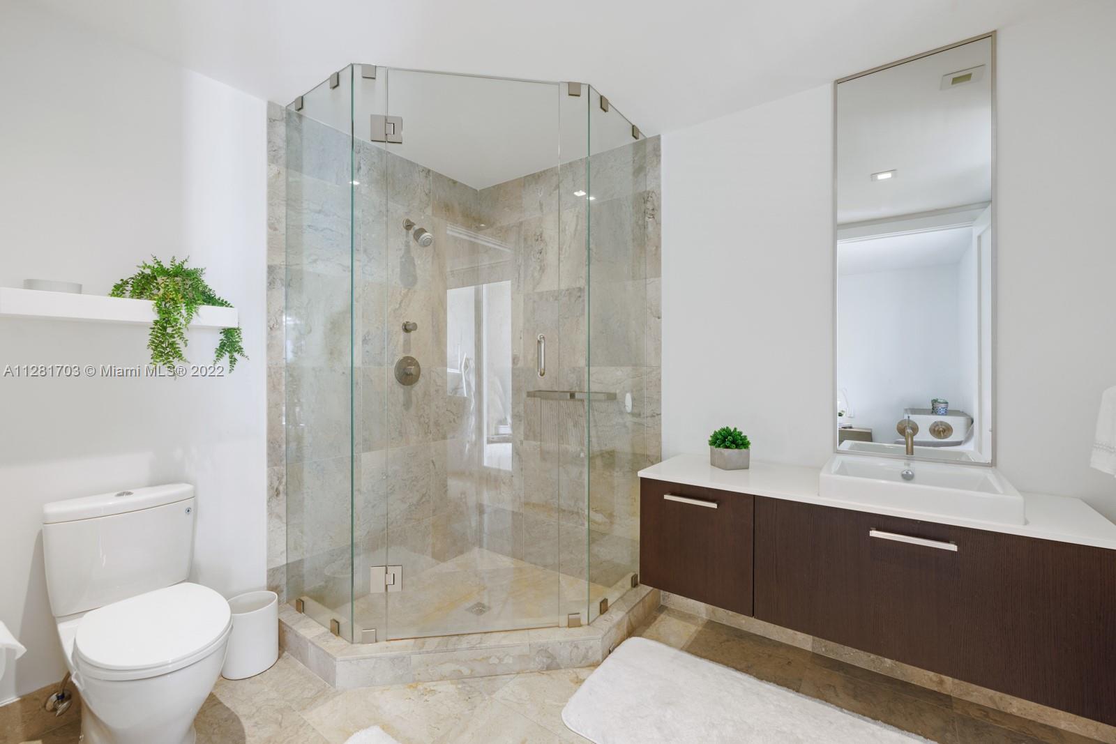 RESIDENCES AT VIZCAYA CON - Residential