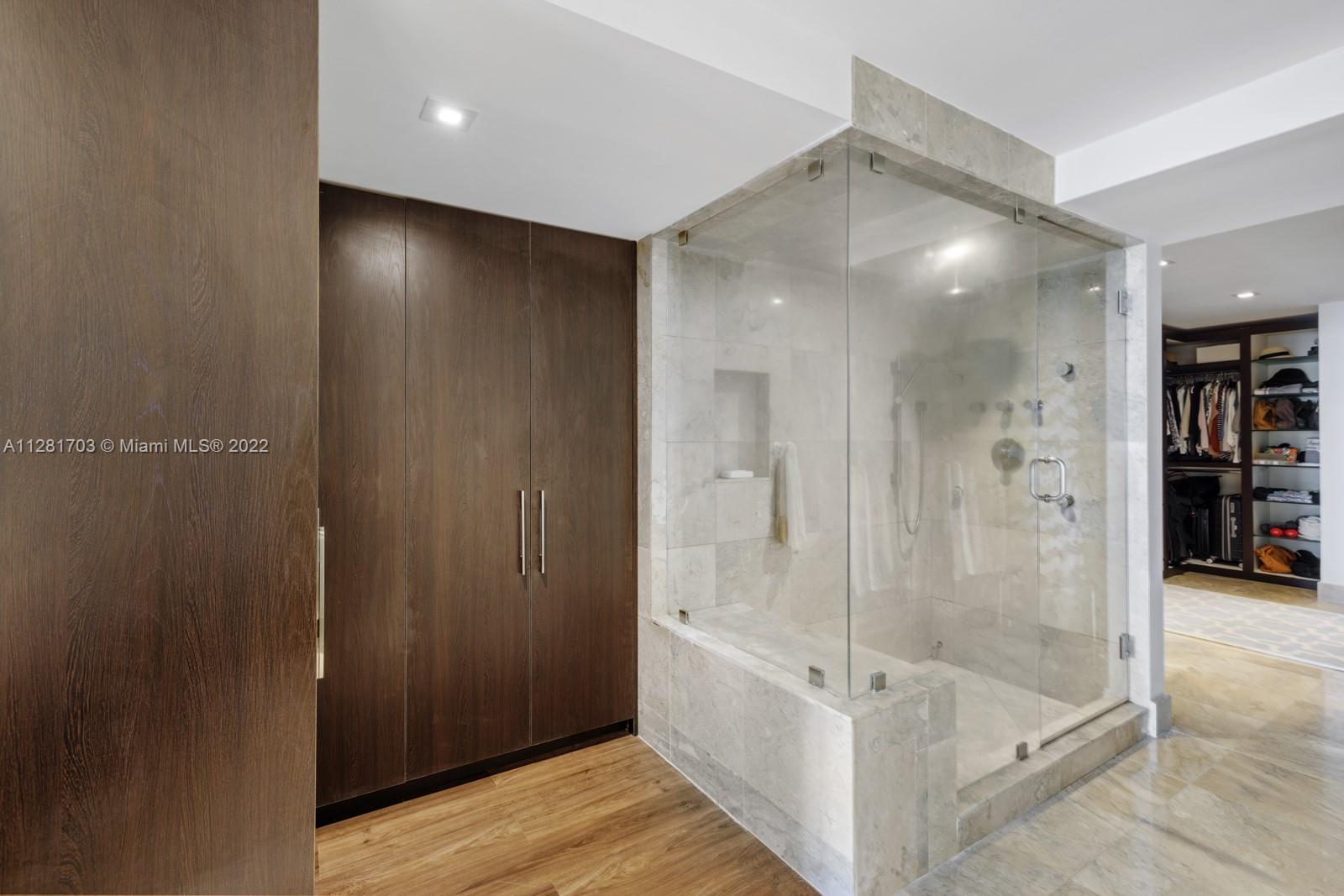 RESIDENCES AT VIZCAYA CON - Residential