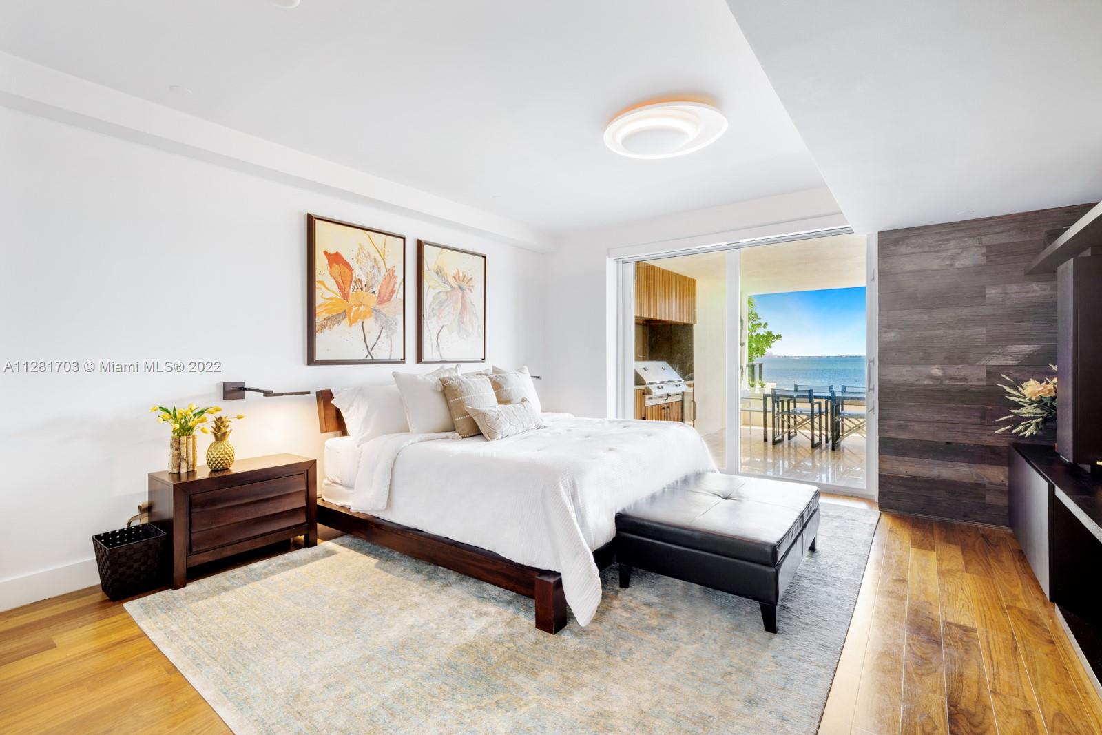 RESIDENCES AT VIZCAYA CON - Residential