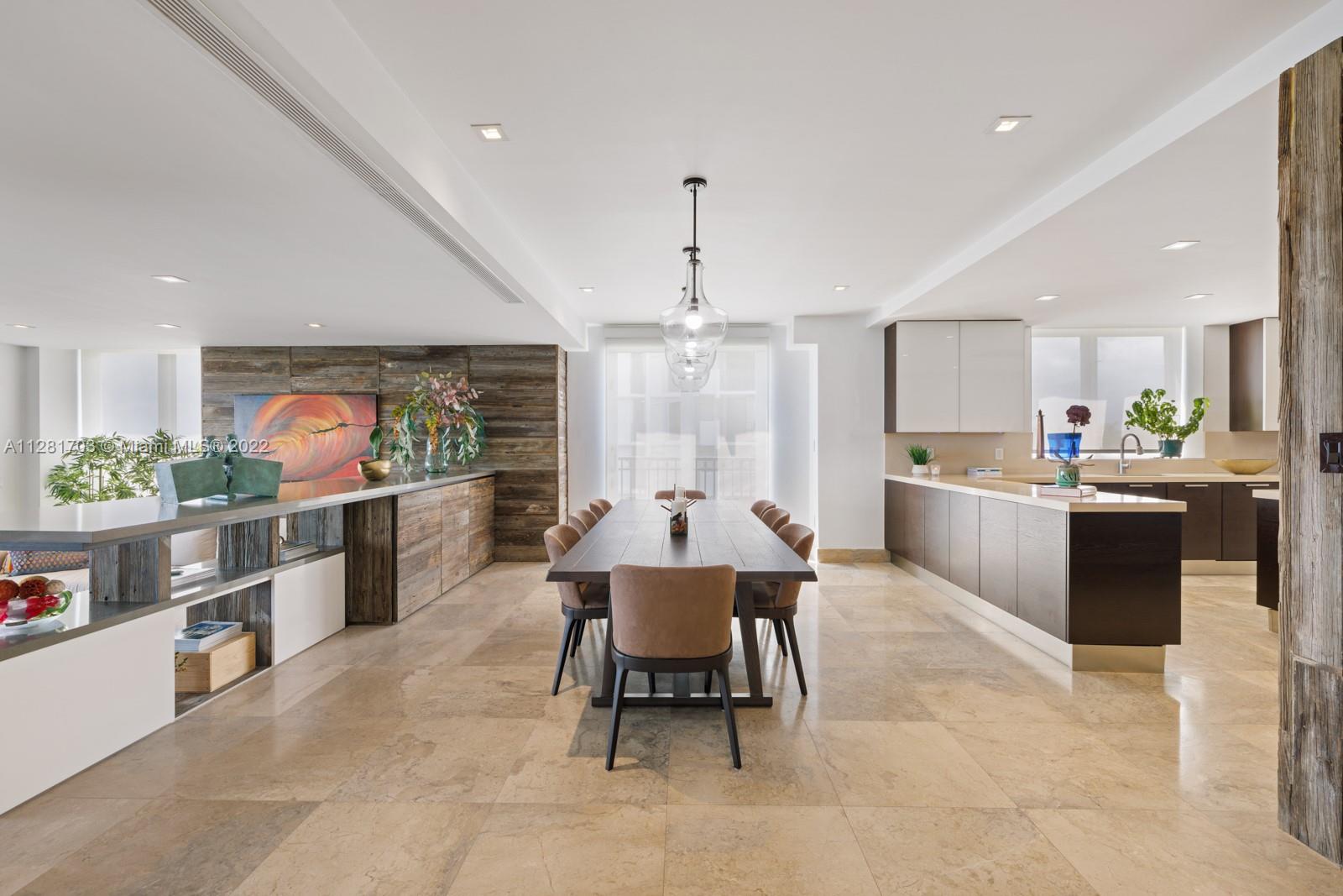 RESIDENCES AT VIZCAYA CON - Residential