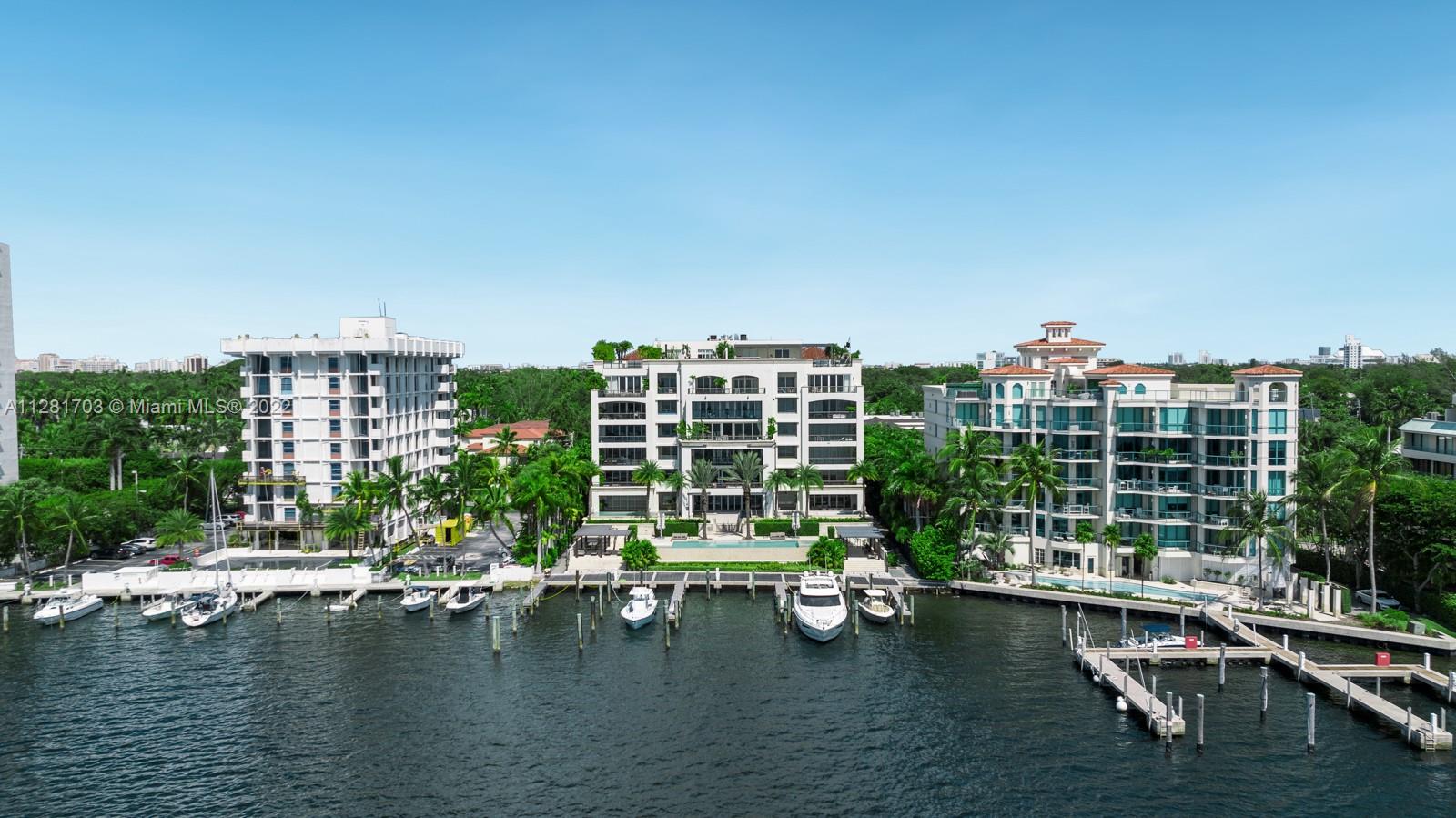 RESIDENCES AT VIZCAYA CON - Residential