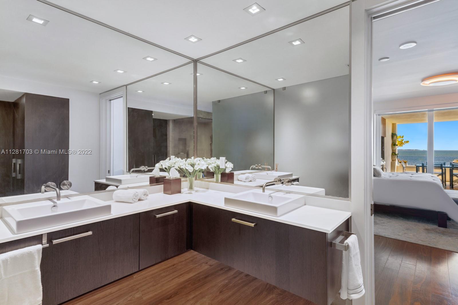 RESIDENCES AT VIZCAYA CON - Residential