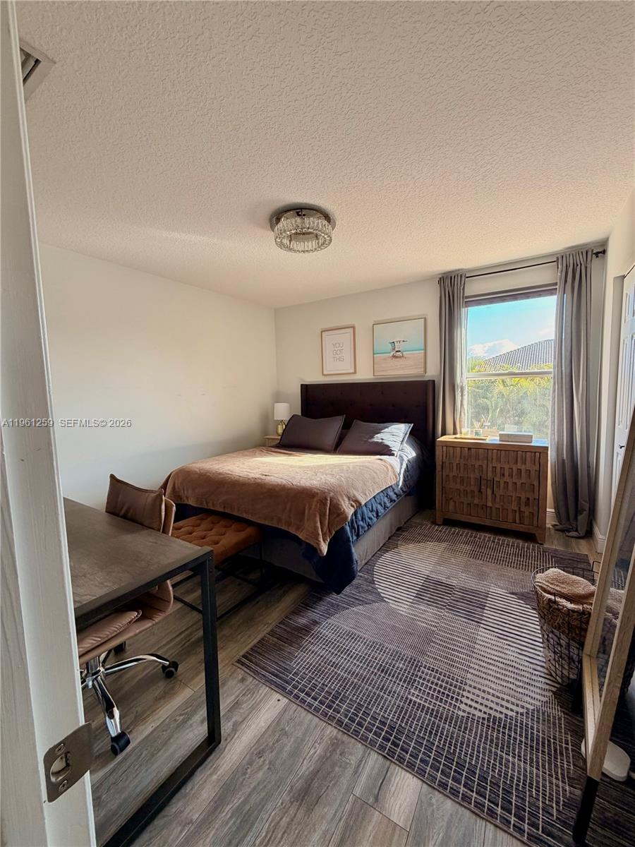 ISLES AT WESTON - Residential