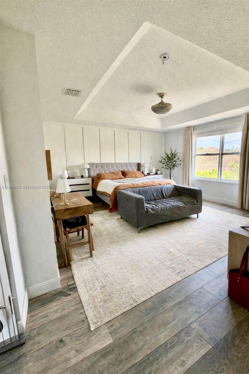 ISLES AT WESTON - Residential