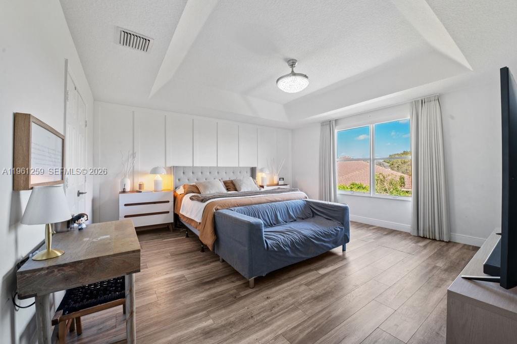 ISLES AT WESTON - Residential