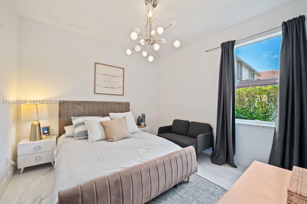 ISLES AT WESTON - Residential