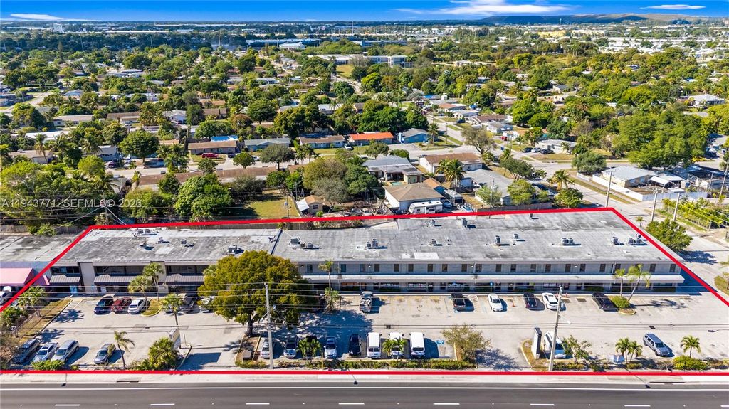 Photo of 2025 N Dixie Hwy, Pompano Beach, FL 33060 (MLS # A11943771)