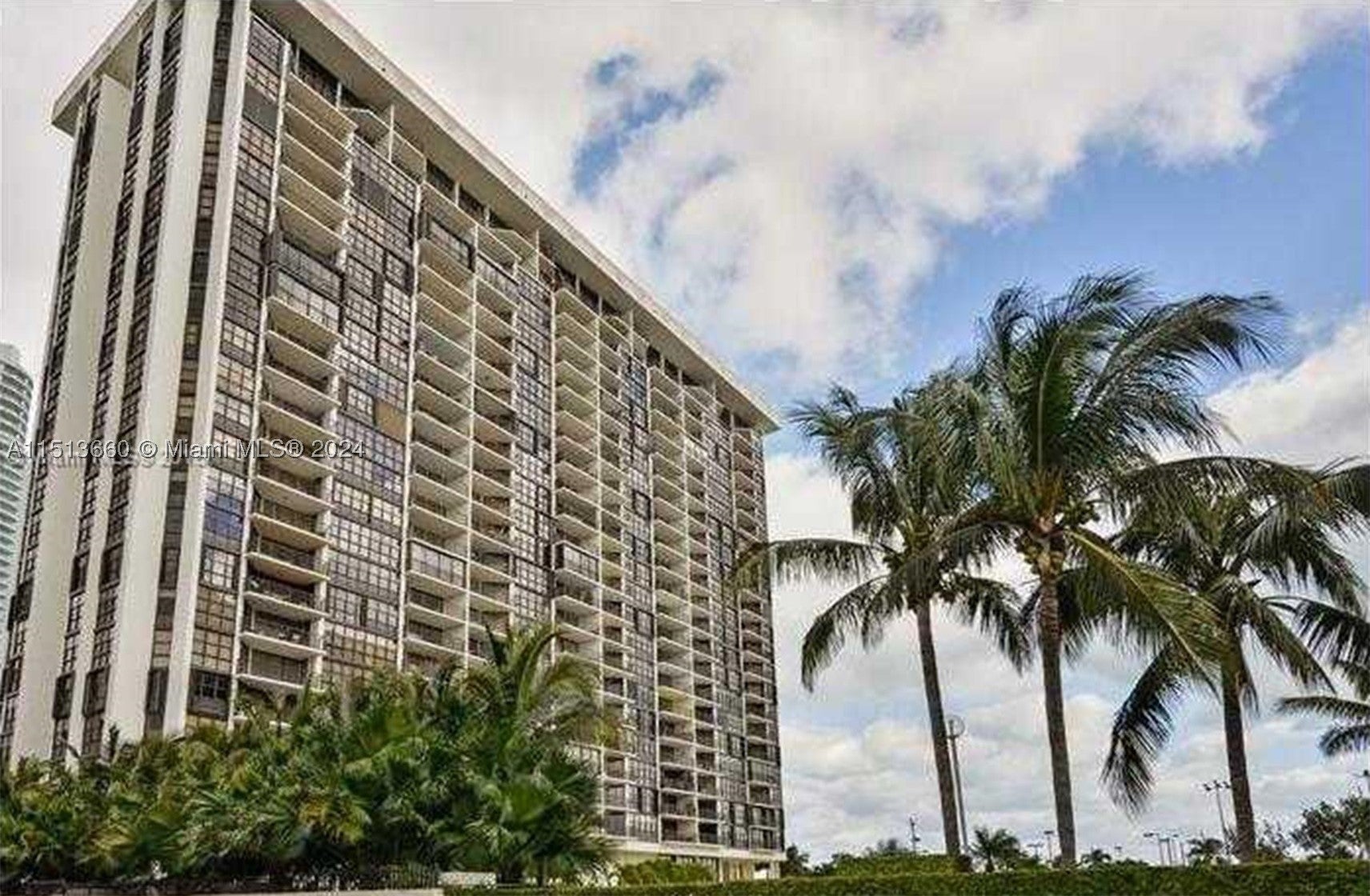 1901 Brickell Ave B911