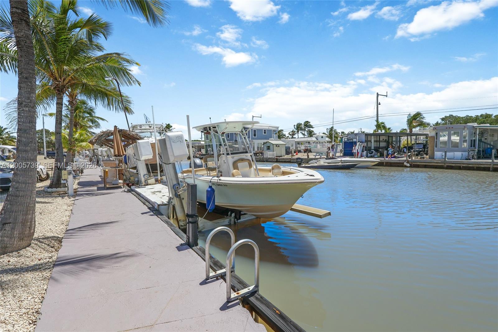 CALUSA CAMPGROUND - Residential