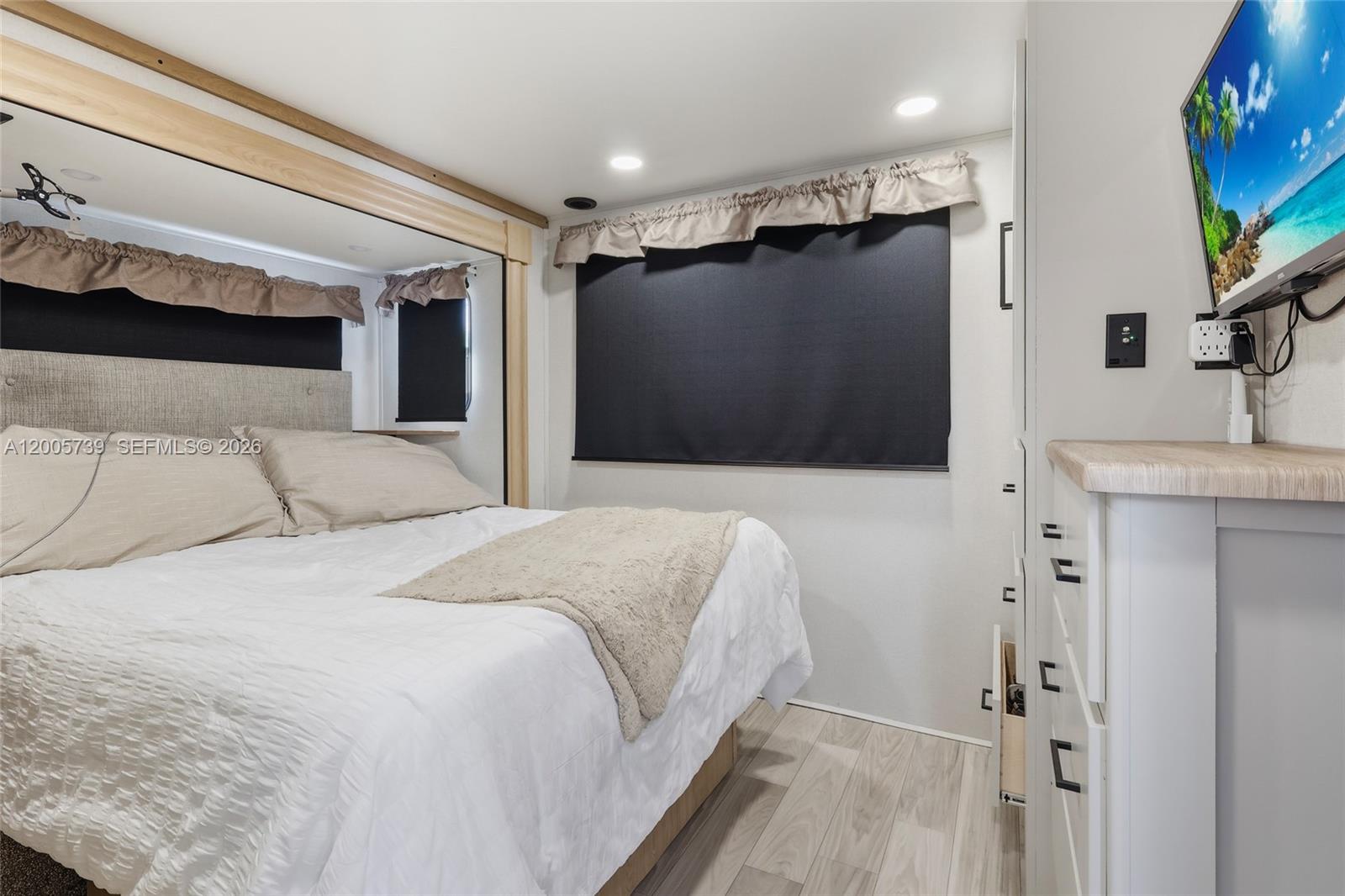 CALUSA CAMPGROUND - Residential