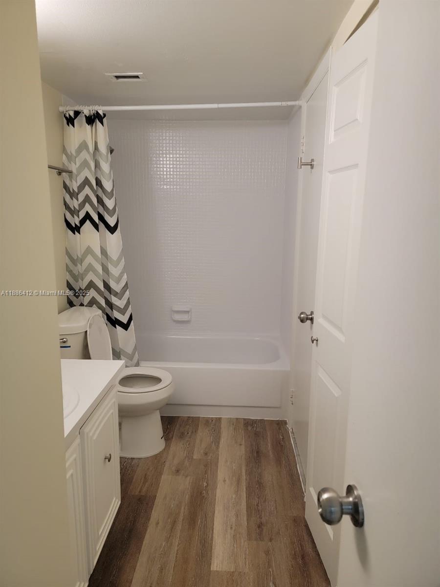 MONTECARLO CONDO - Residential