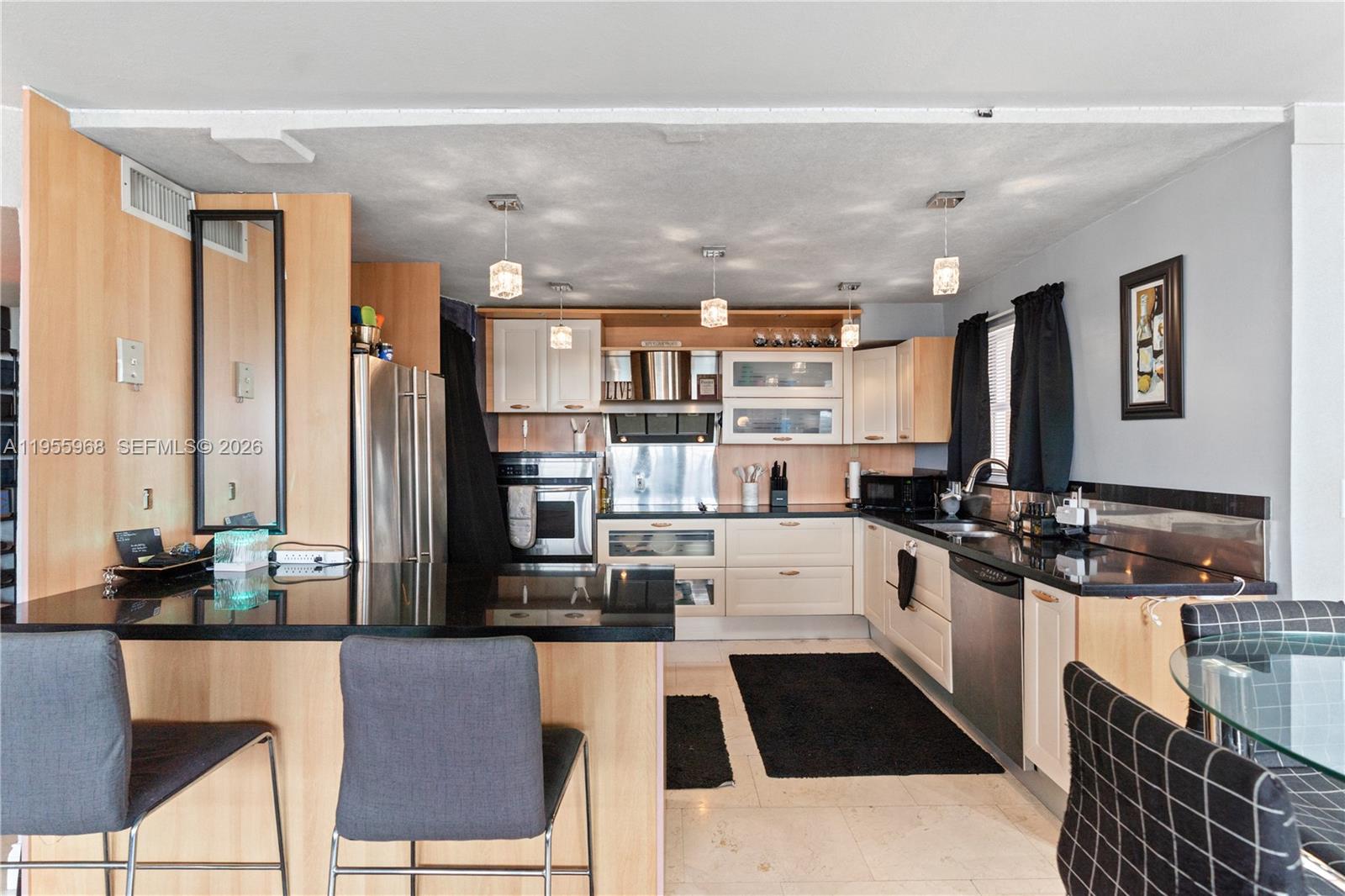 BUCKLEY TOWERS CONDO - EA - Residential