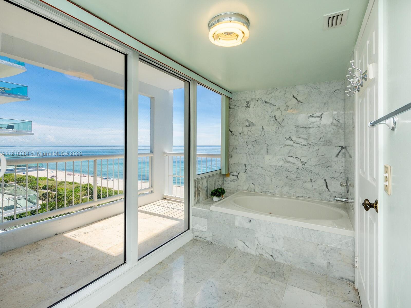 MARBELLA CONDO - Residential