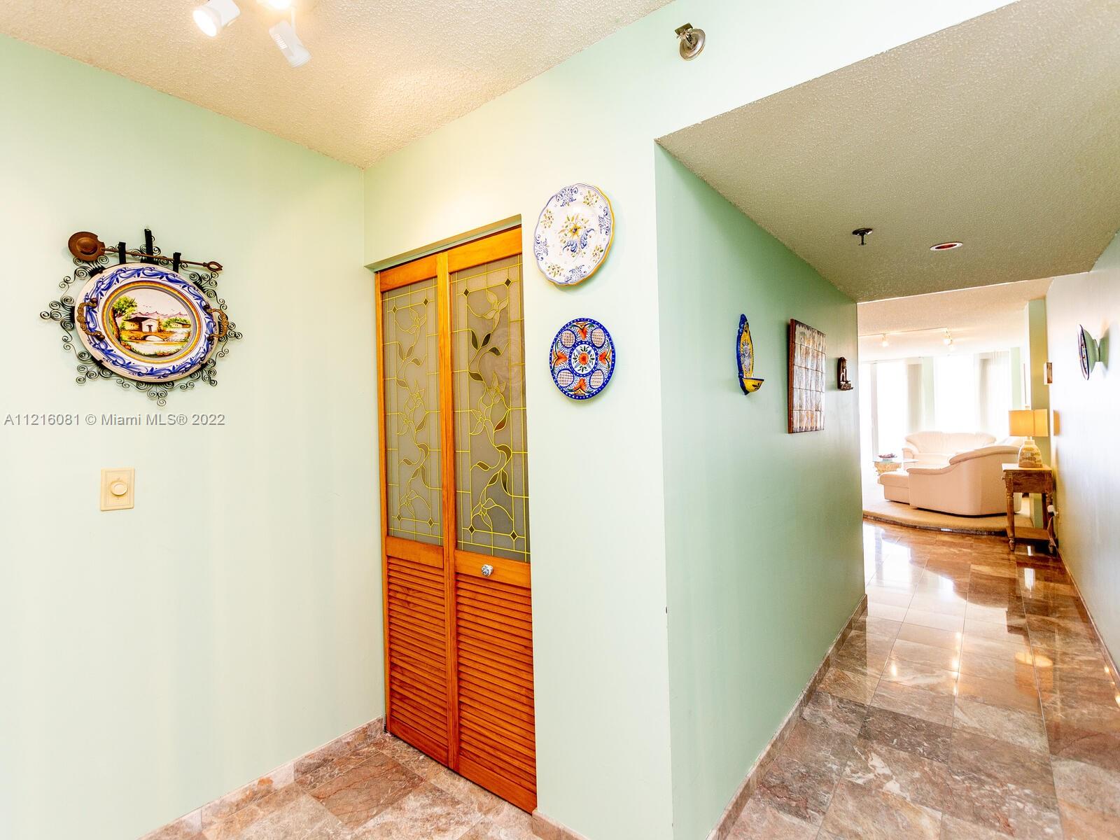 MARBELLA CONDO - Residential