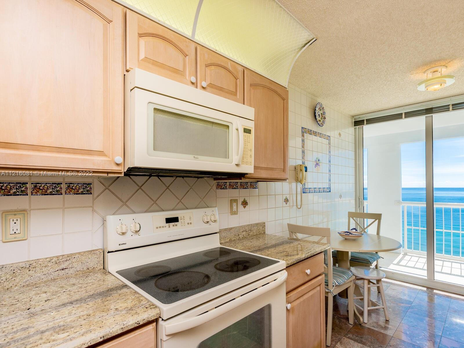 MARBELLA CONDO - Residential