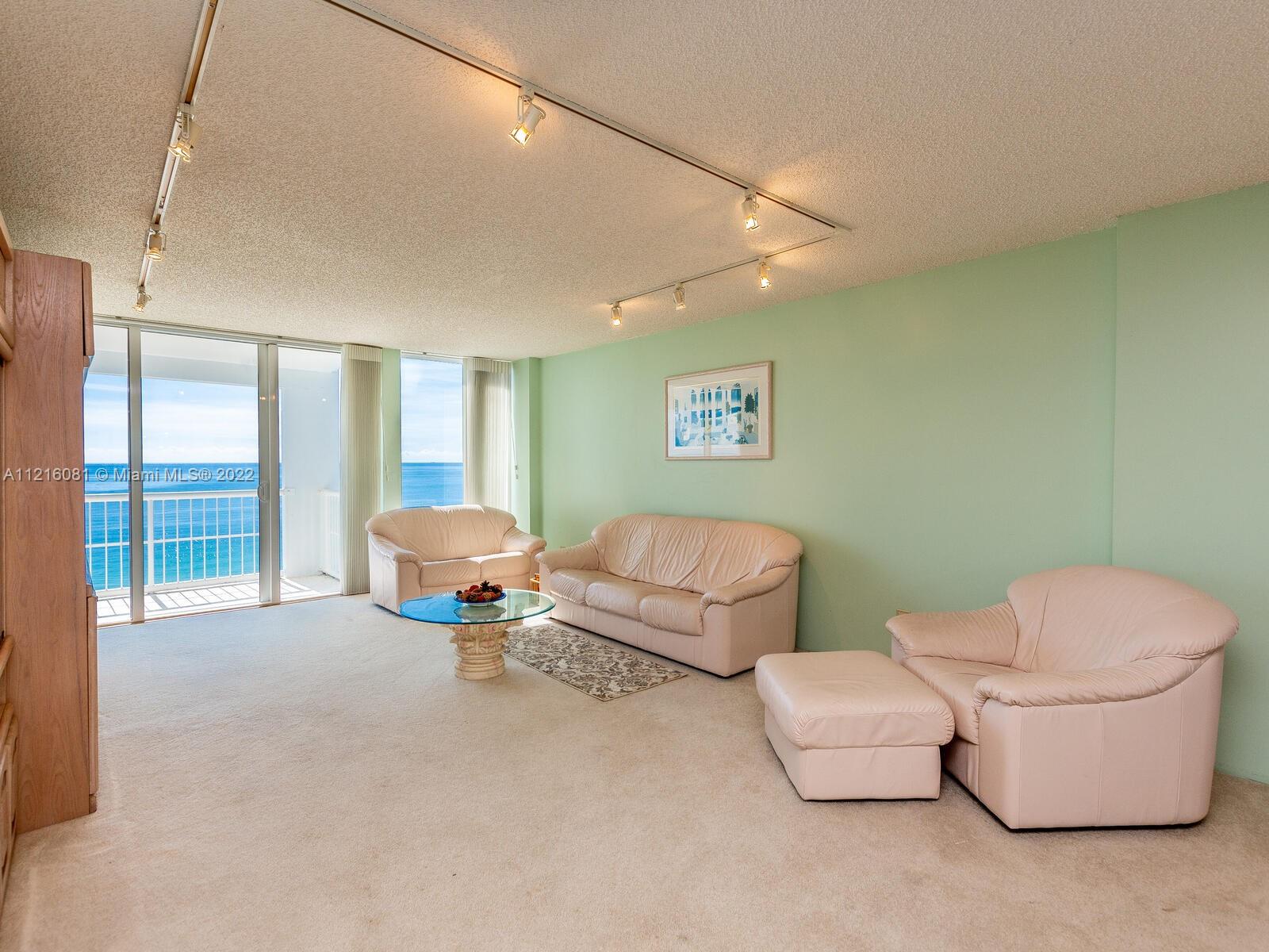 MARBELLA CONDO - Residential