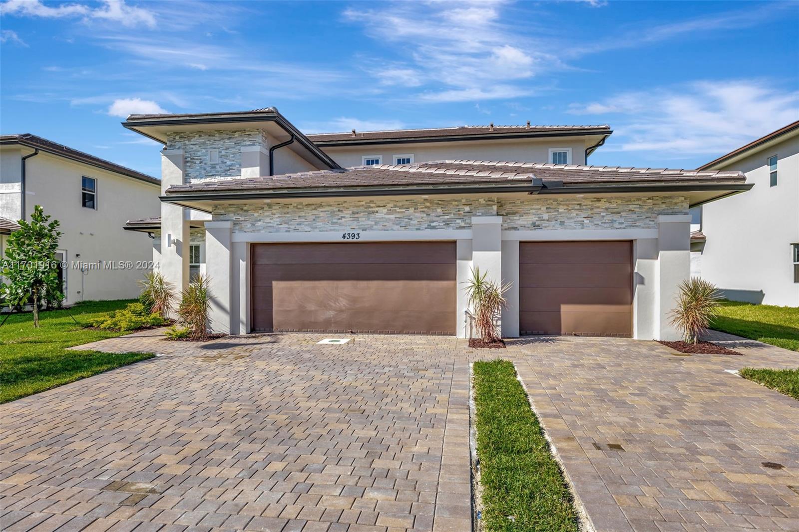 Property for Sale at 4393 Sw 122nd Ter, Davie, Broward County, Florida - Bedrooms: 5 
Bathrooms: 5  - $1,395,000