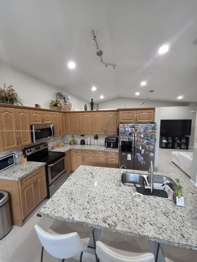 SILVER SHORES (PARCELS A - Residential Lease