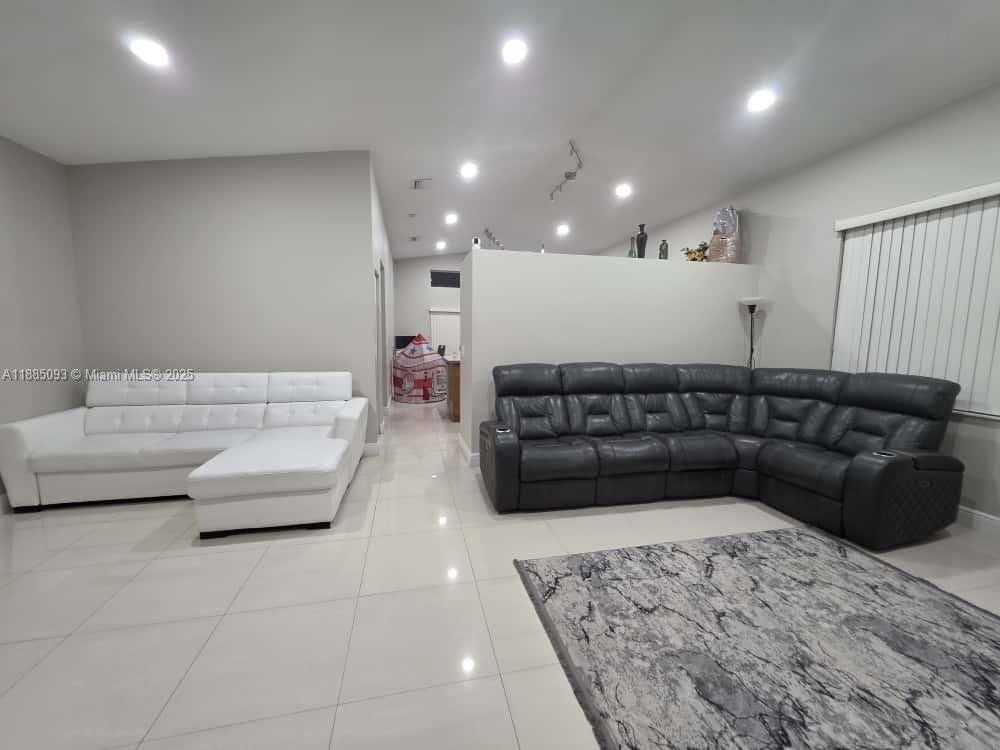 SILVER SHORES (PARCELS A - Residential Lease