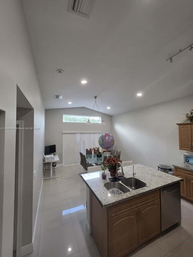 SILVER SHORES (PARCELS A - Residential Lease