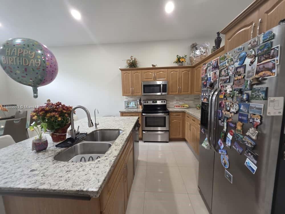 SILVER SHORES (PARCELS A - Residential Lease