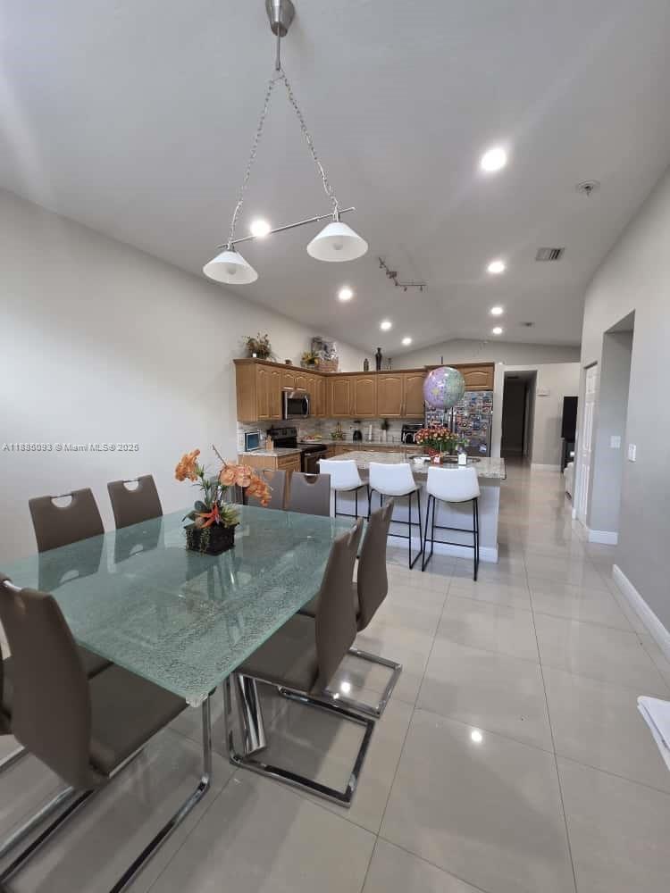 SILVER SHORES (PARCELS A - Residential Lease