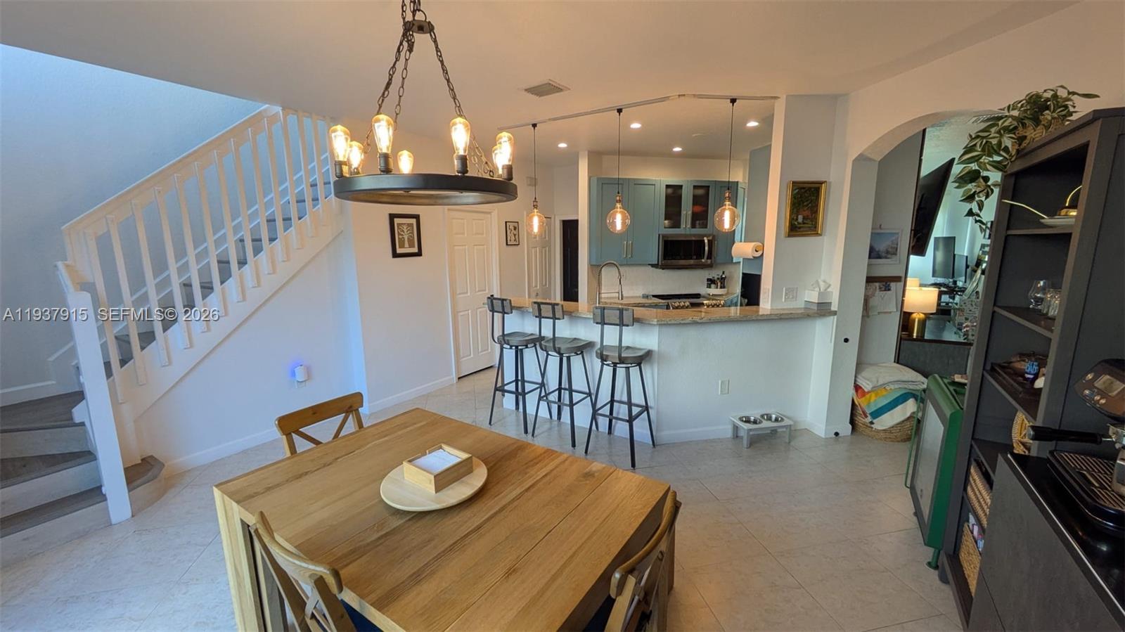 KENDALL BREEZE - Residential