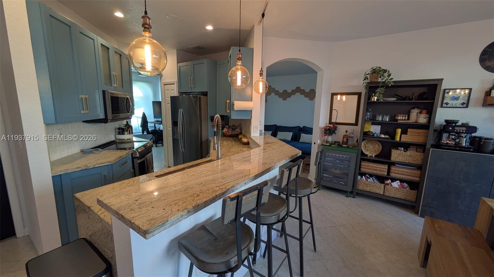 KENDALL BREEZE - Residential