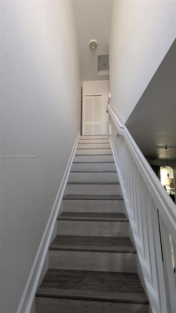 KENDALL BREEZE - Residential