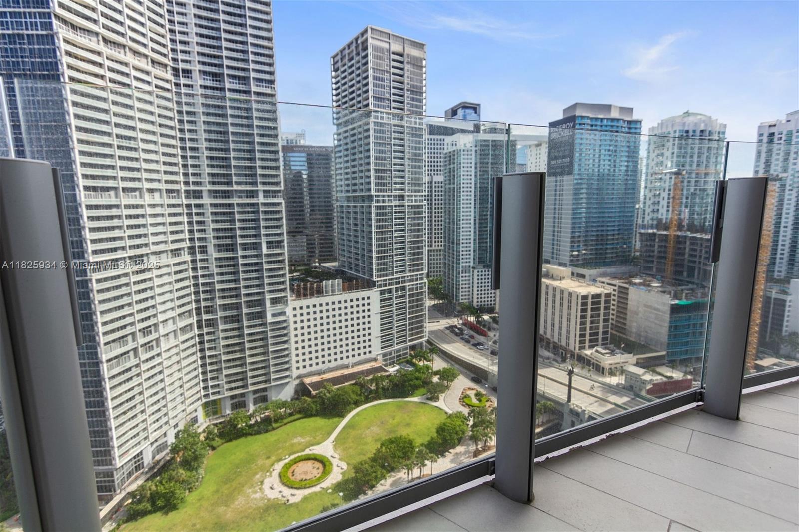 ASTON MARTIN RESIDENCES - Residential